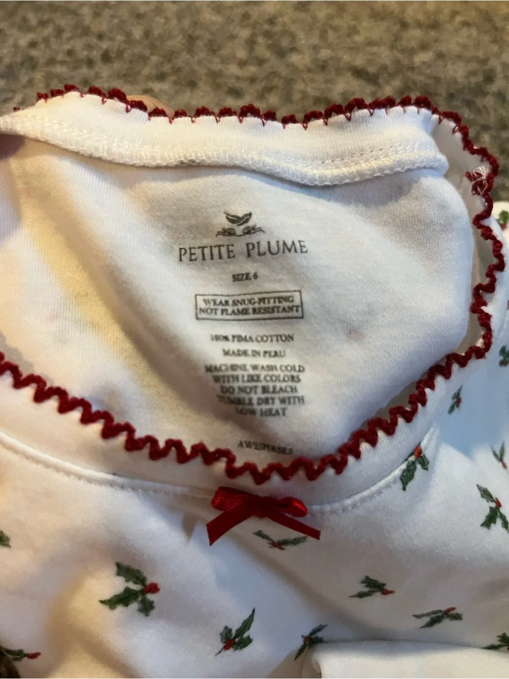 Petite plume girls white Pima holly ivy pajamas Christmas size 6